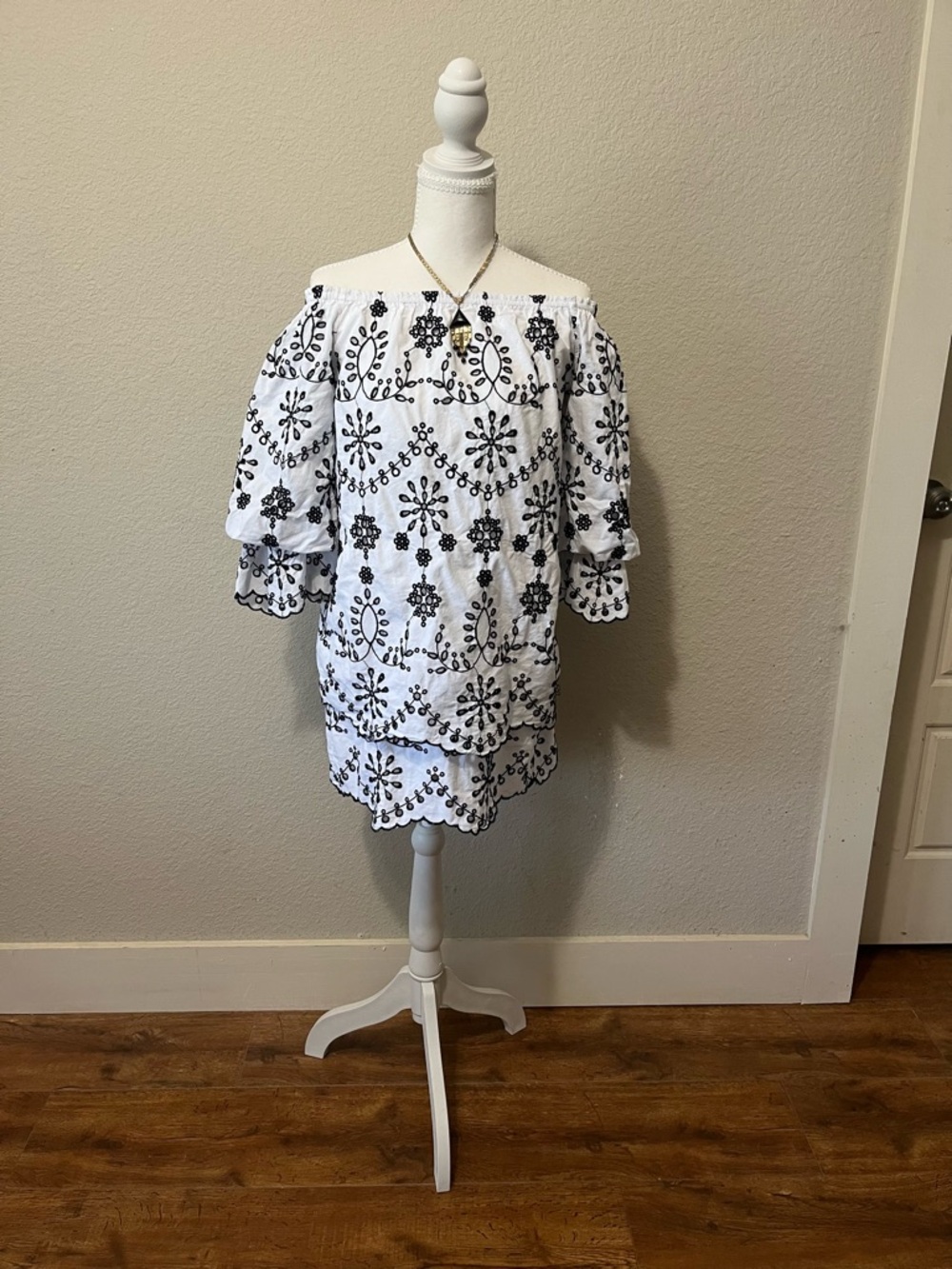 Zara Trafaluc White and black off the shoulder embroidered dress